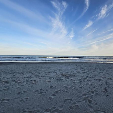 Direct Oceanfront- King Bedroom- Amazing Views/Pools/Hot Tubs/Beach Access/Golf Myrtle Beach Eksteriør billede