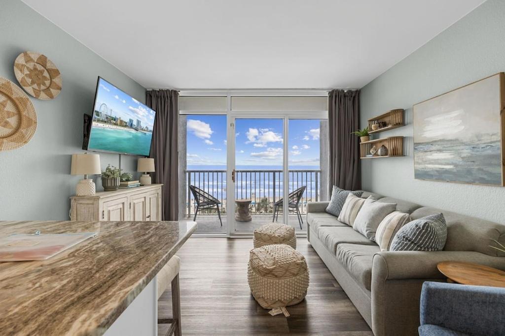 Direct Oceanfront- King Bedroom- Amazing Views/Pools/Hot Tubs/Beach Access/Golf Myrtle Beach Eksteriør billede