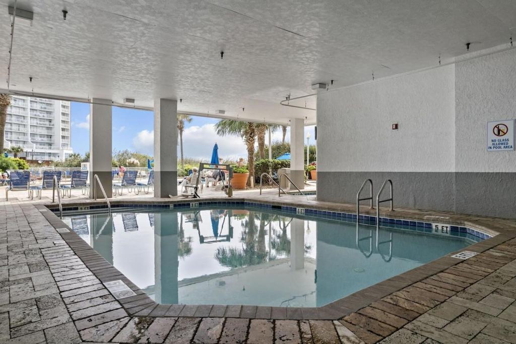Direct Oceanfront- King Bedroom- Amazing Views/Pools/Hot Tubs/Beach Access/Golf Myrtle Beach Eksteriør billede