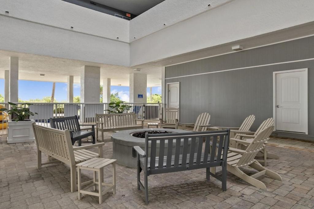 Direct Oceanfront- King Bedroom- Amazing Views/Pools/Hot Tubs/Beach Access/Golf Myrtle Beach Eksteriør billede