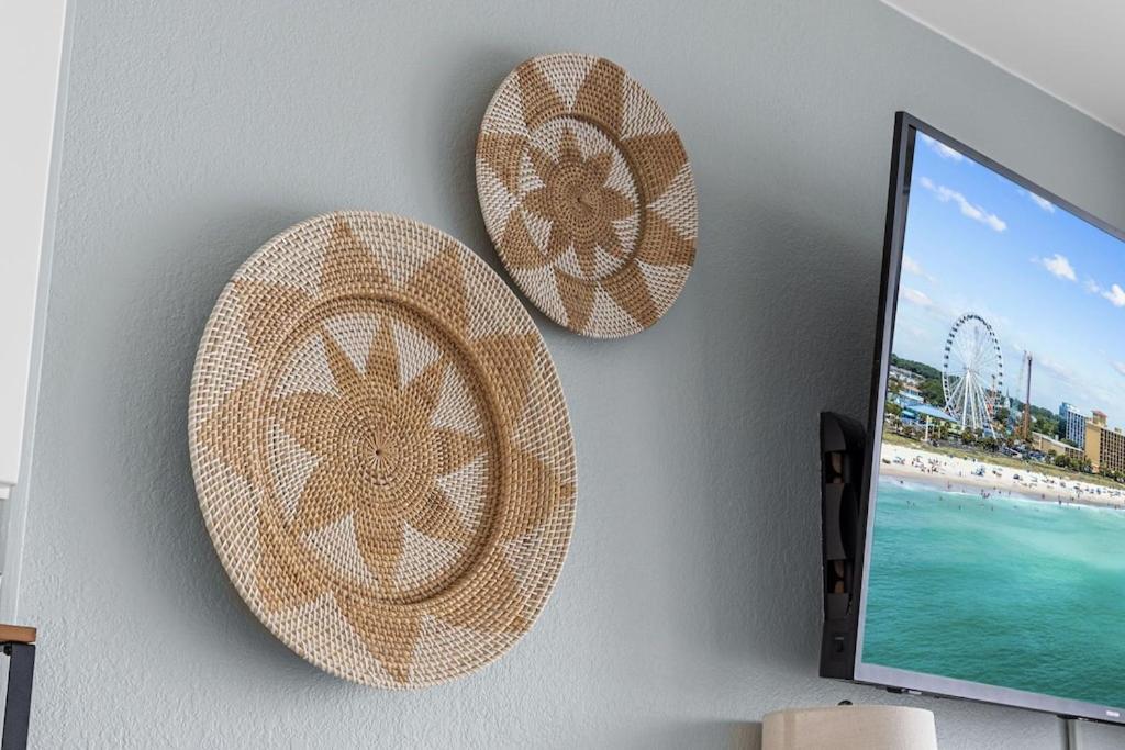 Direct Oceanfront- King Bedroom- Amazing Views/Pools/Hot Tubs/Beach Access/Golf Myrtle Beach Eksteriør billede