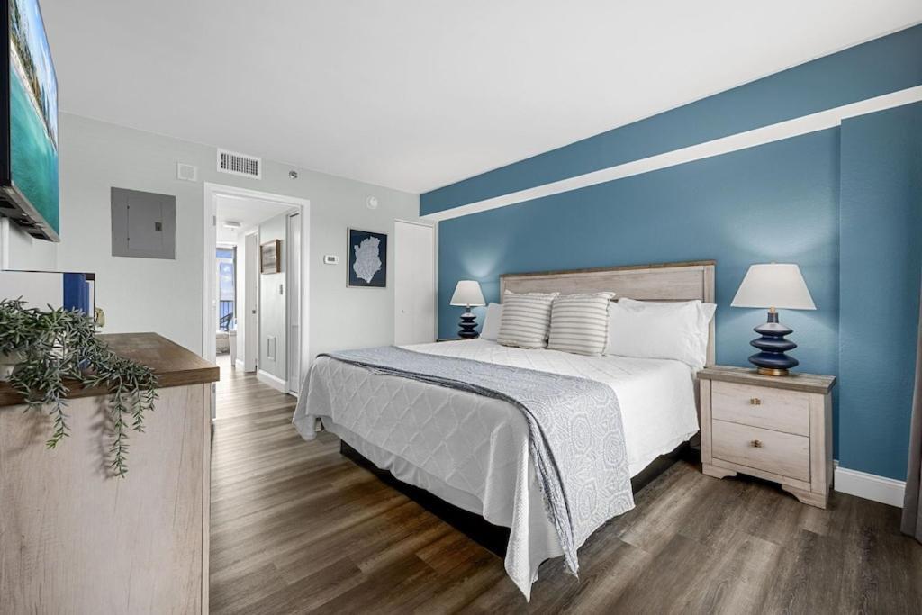Direct Oceanfront- King Bedroom- Amazing Views/Pools/Hot Tubs/Beach Access/Golf Myrtle Beach Eksteriør billede