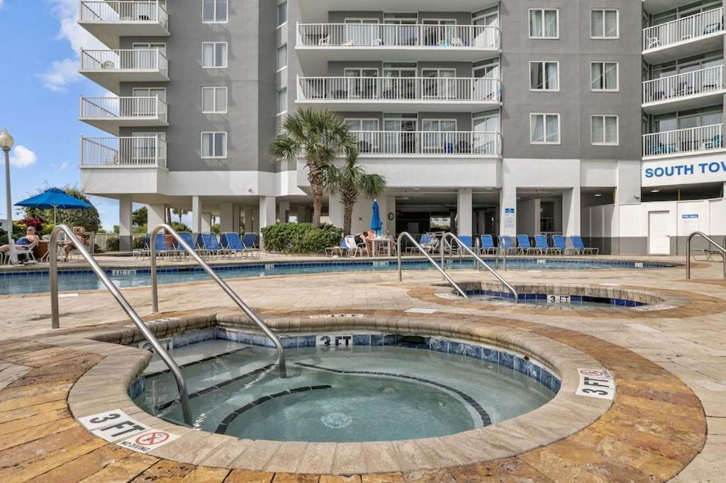 Direct Oceanfront- King Bedroom- Amazing Views/Pools/Hot Tubs/Beach Access/Golf Myrtle Beach Eksteriør billede