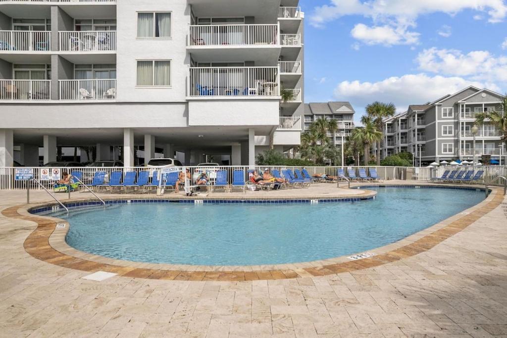 Direct Oceanfront- King Bedroom- Amazing Views/Pools/Hot Tubs/Beach Access/Golf Myrtle Beach Eksteriør billede